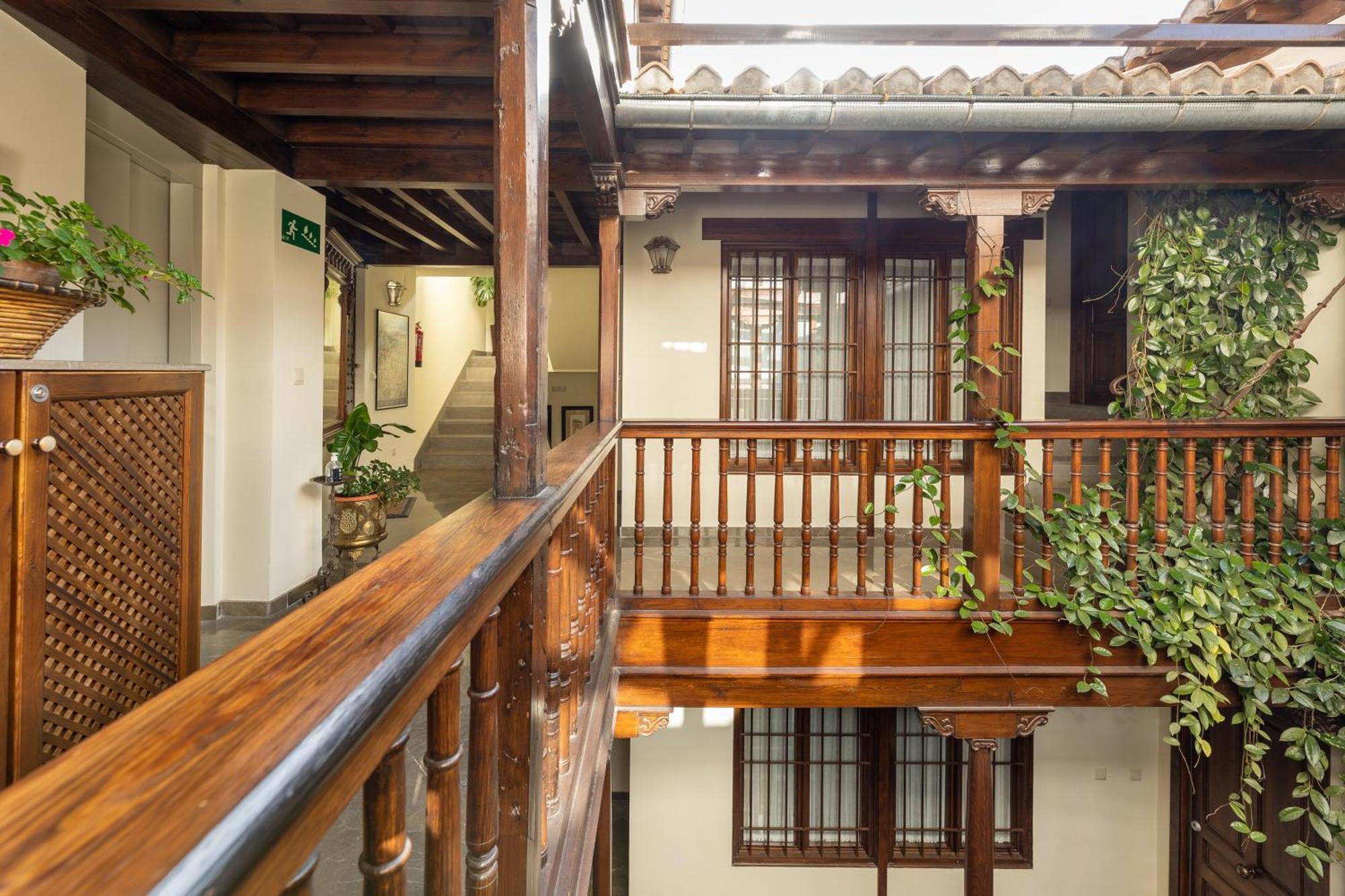 Apartamentos En Pleno Centro, Aljibe Rodrigo Del Campo 2C غرناطة المظهر الخارجي الصورة